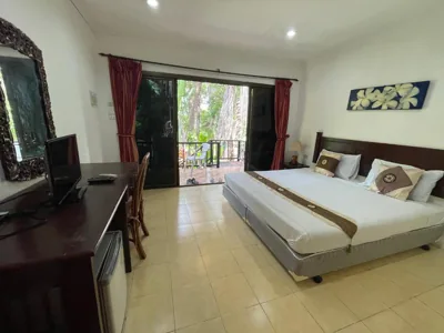 Doppelzimmer mit Balkon — the hill resort 希尔度假屋
